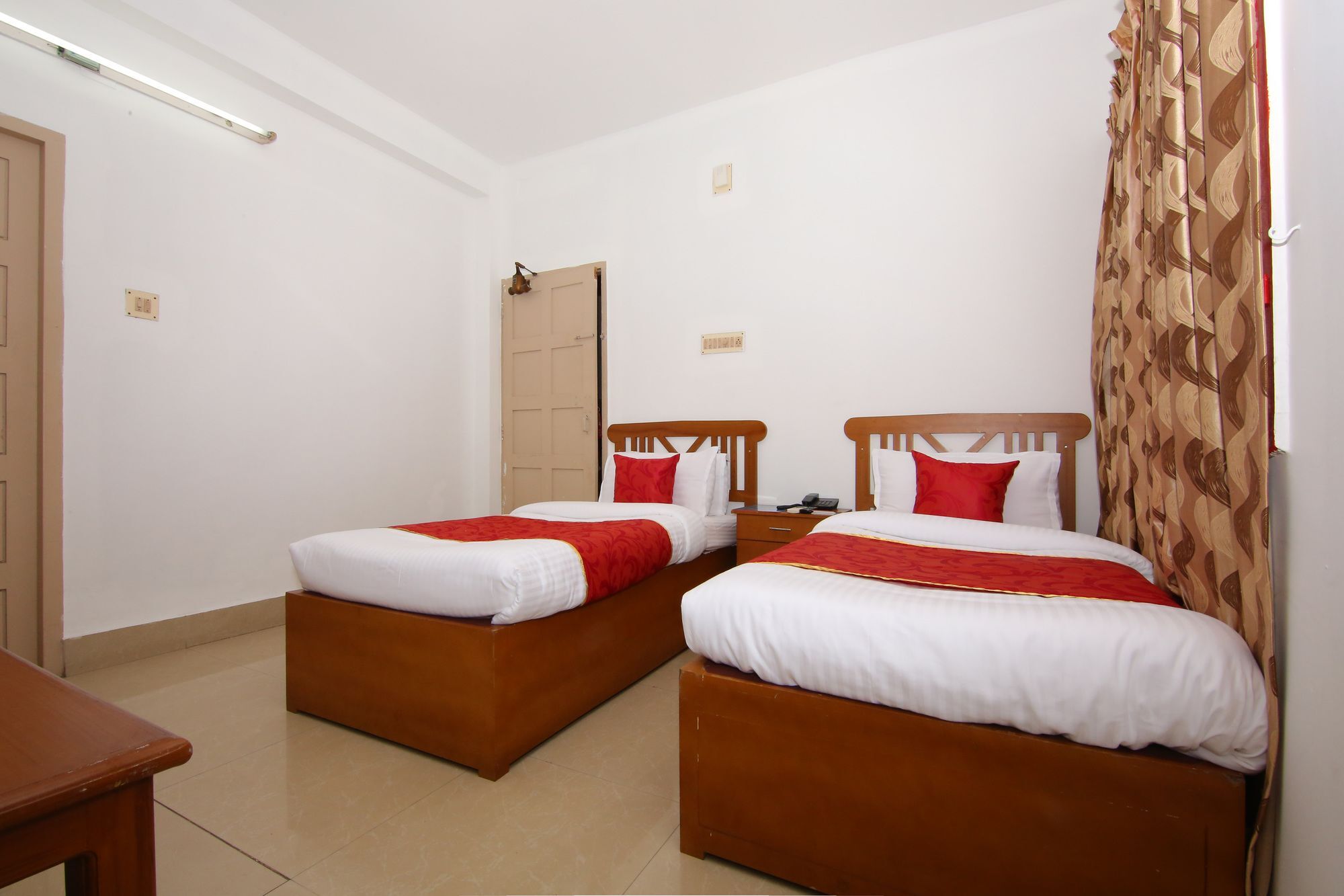 Kochi Oyo 6712 Hotel Malabar House מראה חיצוני תמונה